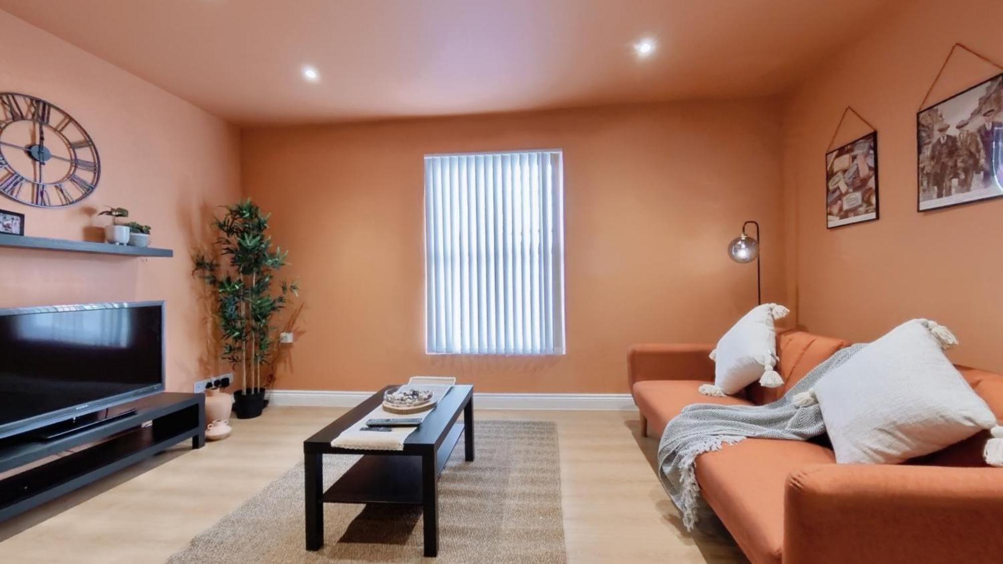 Group Bookings: Up To 30 Guests Across 5 Spacious Flats! Keyless Access Free Wifi & Parking Birmingham Exterior photo