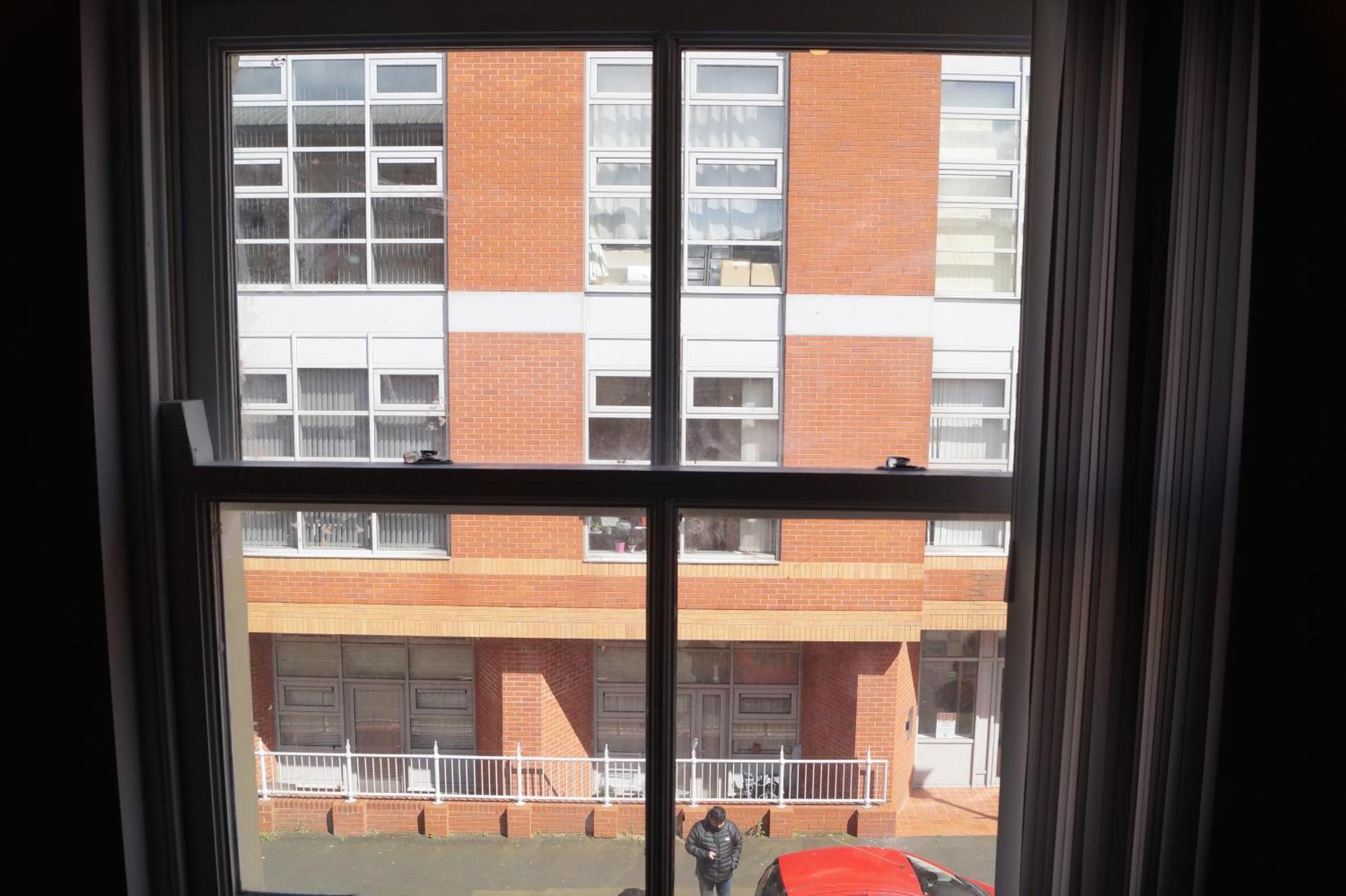 Group Bookings: Up To 30 Guests Across 5 Spacious Flats! Keyless Access Free Wifi & Parking Birmingham Exterior photo