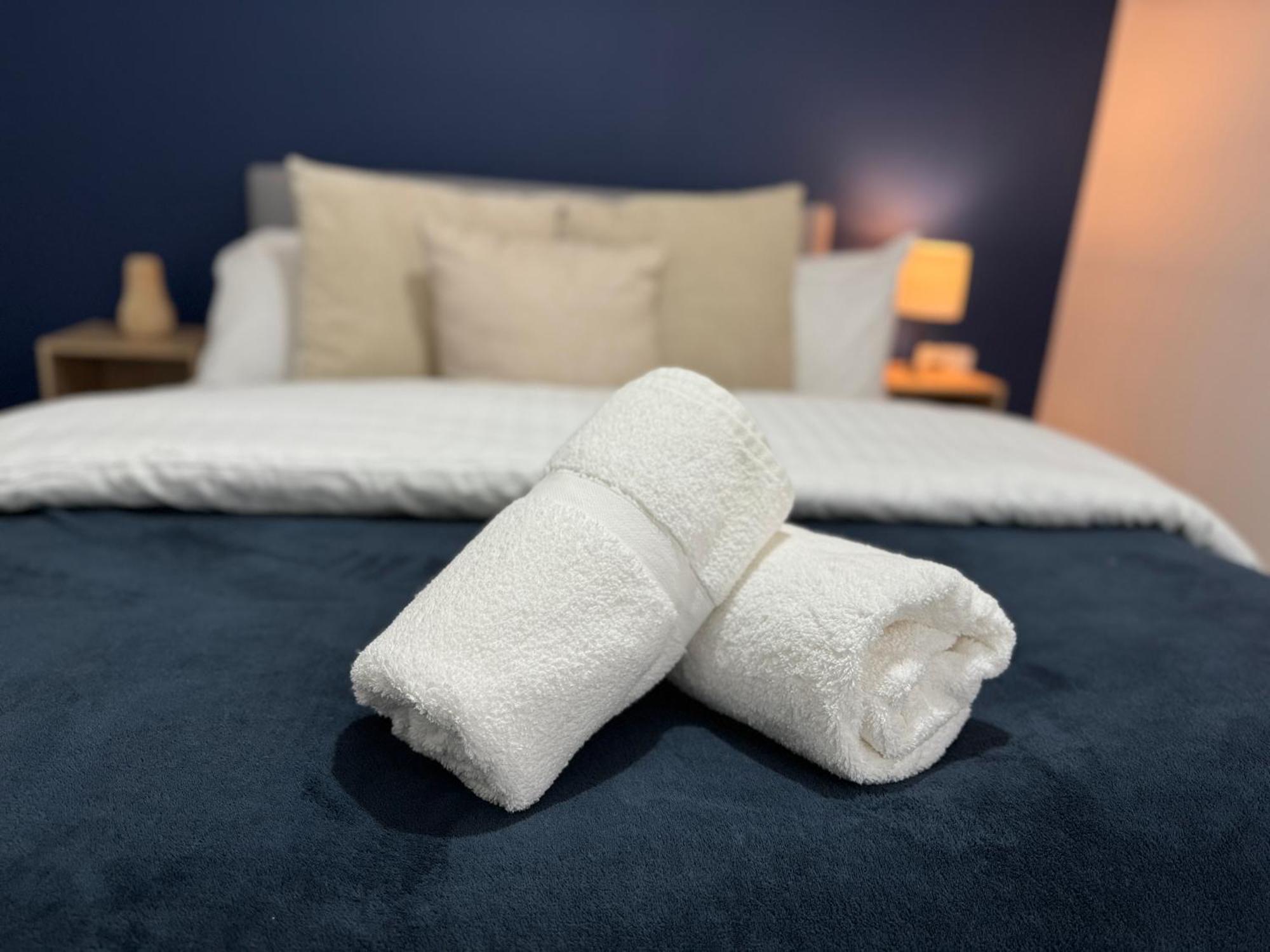 Group Bookings: Up To 30 Guests Across 5 Spacious Flats! Keyless Access Free Wifi & Parking Birmingham Exterior photo