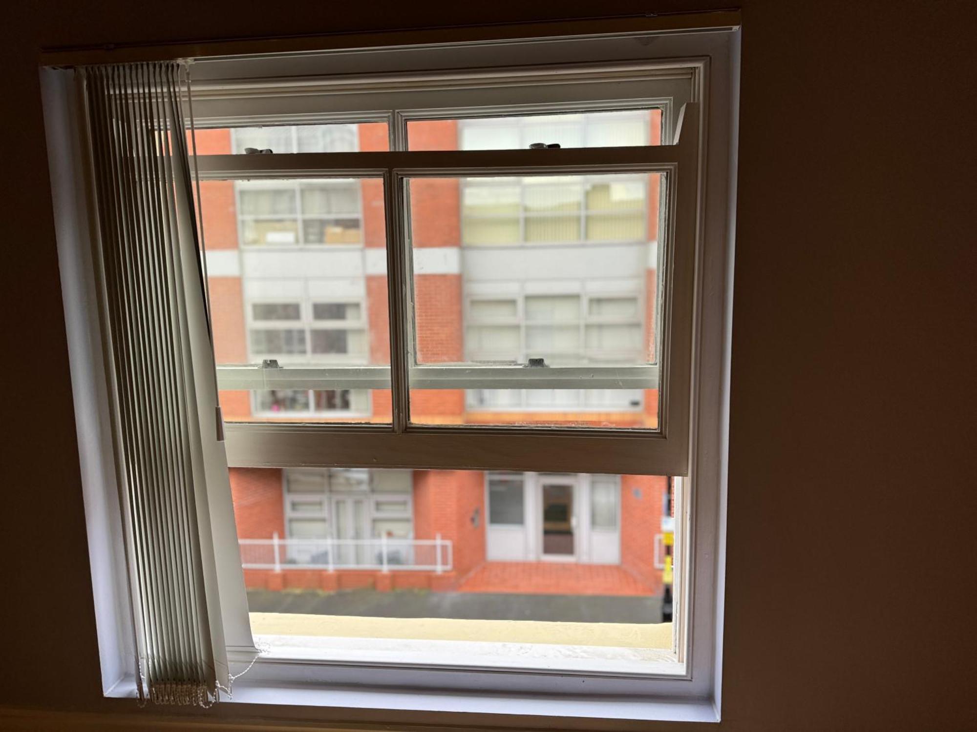 Group Bookings: Up To 30 Guests Across 5 Spacious Flats! Keyless Access Free Wifi & Parking Birmingham Exterior photo
